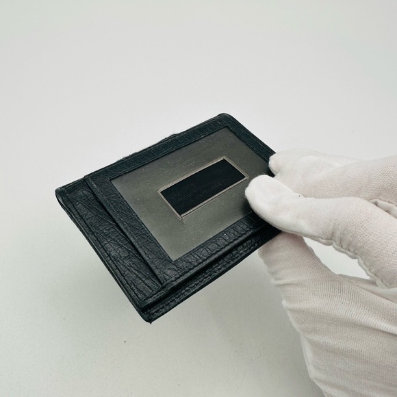 Gucci Bi Fold Card Holder - Picture 6 of 11